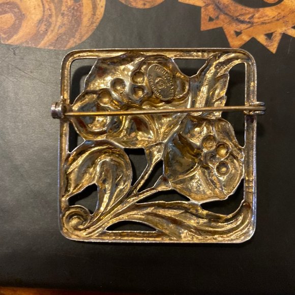 Vintage Danecraft Sterling brooch with gilded flowers and frame - Picture 4 of 5